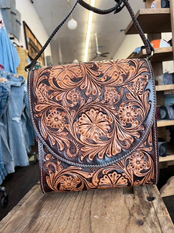 Saddle bag purse