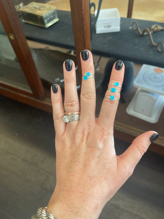 Dainty Navajo Turquoise Ring